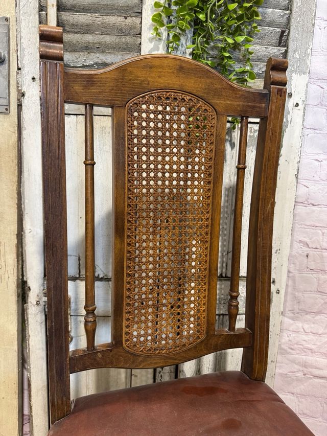 4 Sillas de Comedor Madera y Cuero