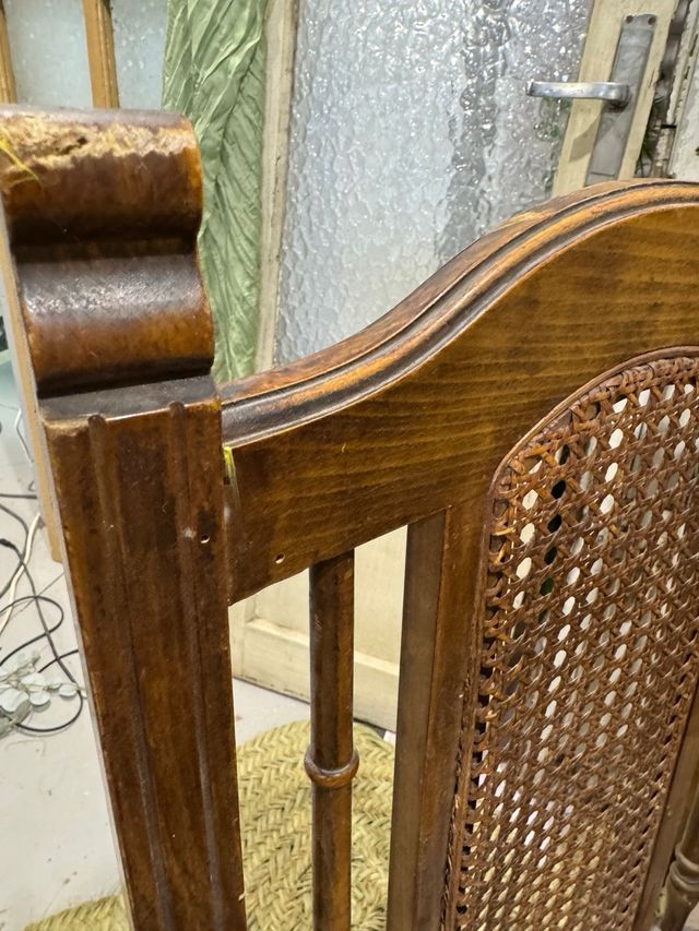 4 Sillas de Comedor Madera y Cuero