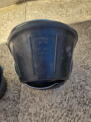 Cubos de obra de goma por unidad 7€ Lote 30€