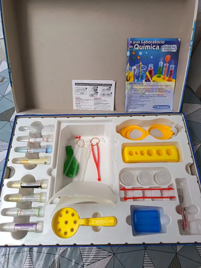 El gran Laboratorio de Química Clementoni