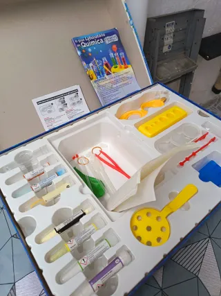 El gran Laboratorio de Química Clementoni