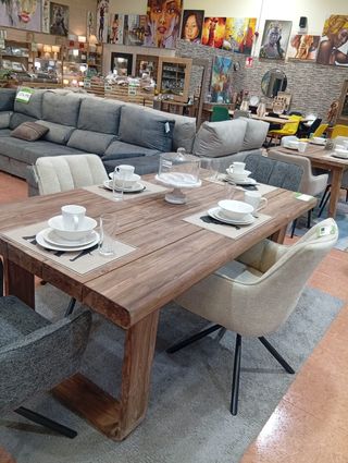 Mesa de madera maciza estilo country