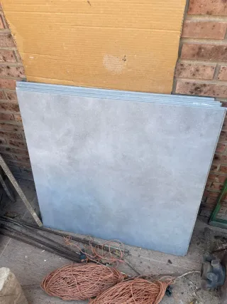 Baldosas gran formato gris