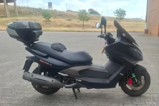 Scooter Kymco Xciting 500i R Negra