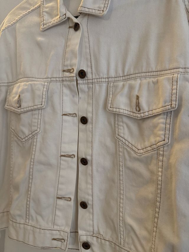 Campera denim blanca NEED