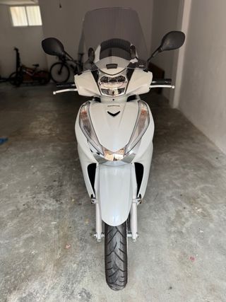 Honda SH300i ABS 2016 18.000km 4.300€