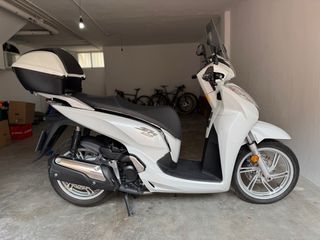 Honda SH300i ABS 2016 18.000km 4.300€
