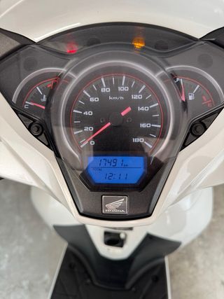 Honda SH300i ABS 2016 18.000km 4.300€