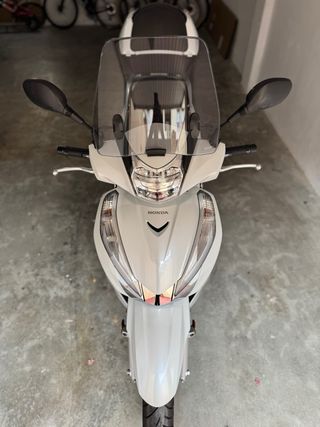 Honda SH300i ABS 2016 18.000km 4.300€