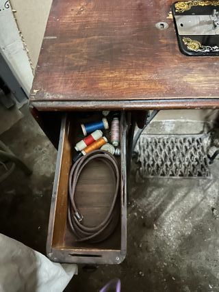 HASTA 15 DICIEMBRE Máquina de coser Singer vintage