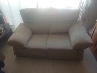 Sofá de 2 plazas beige