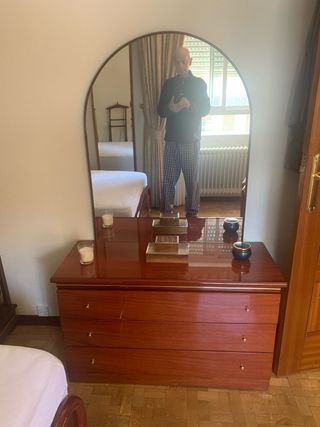 Dormitorio completo madera.