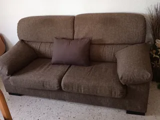 Sofá 3 plazas tela marrón
