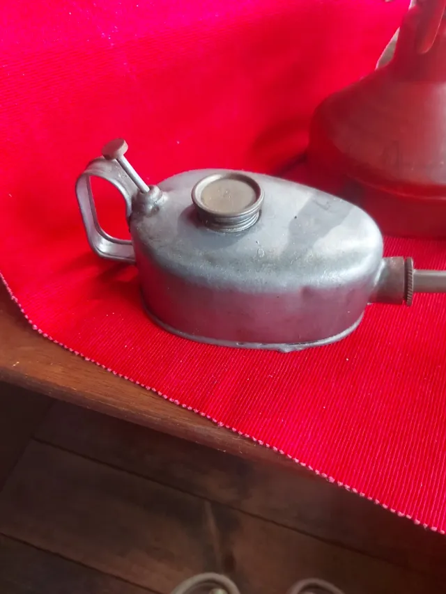 . Aceiteras antiguas 2und
.Jarrita porcelana