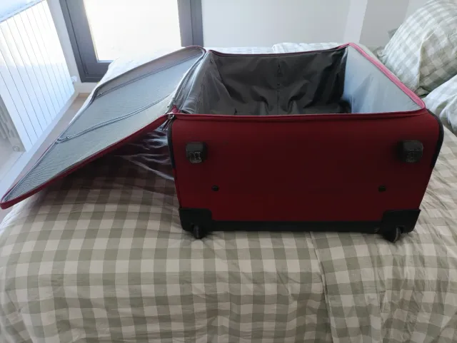 Maleta grande roja