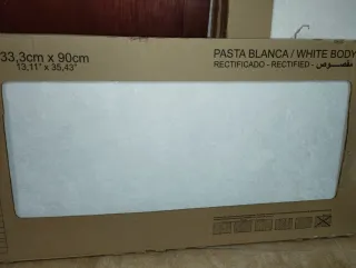 Baldosas de pared de baño blancas/grises