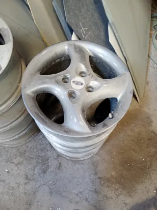 Juego de Llantas 16 pulgadas para Ford