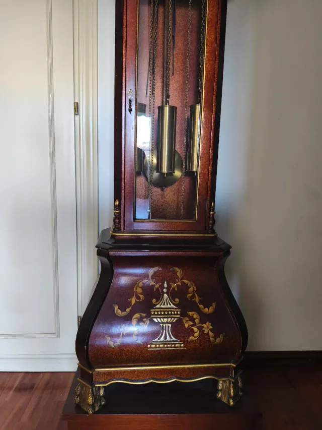 Reloj de Carrillón de Madera Oscura