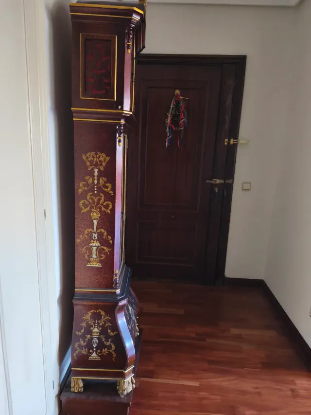 Reloj de Carrillón de Madera Oscura