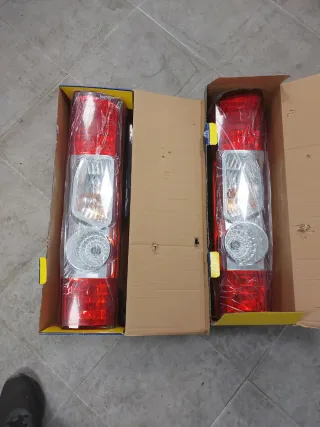 Pilotos traseros para furgoneta