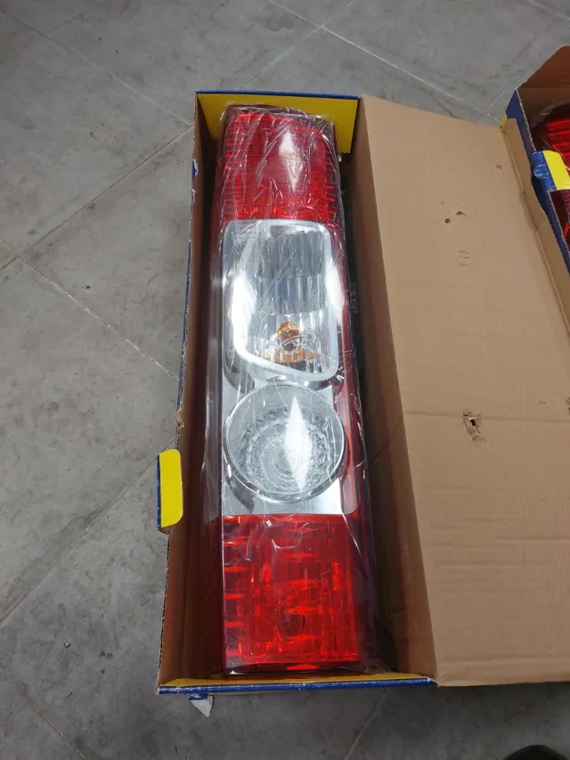 Pilotos traseros para furgoneta