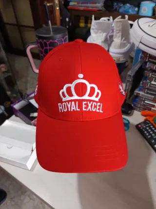 Gorra Royal Excel Mouscron Roja