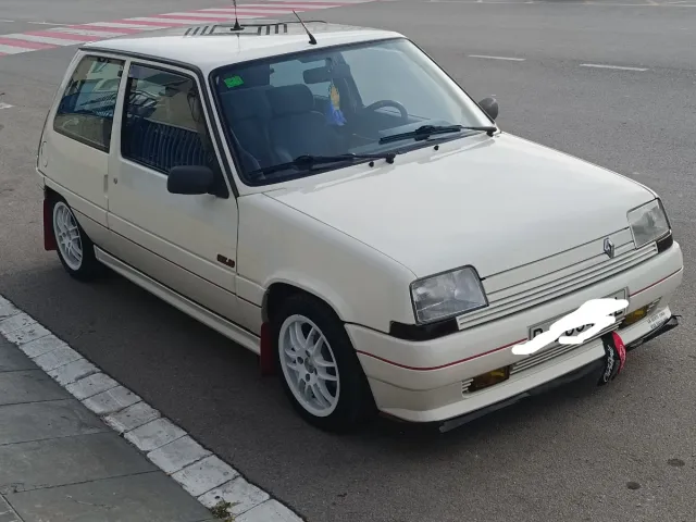 Renault supercinco 1996