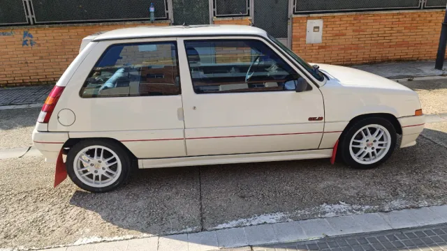Renault supercinco 1996