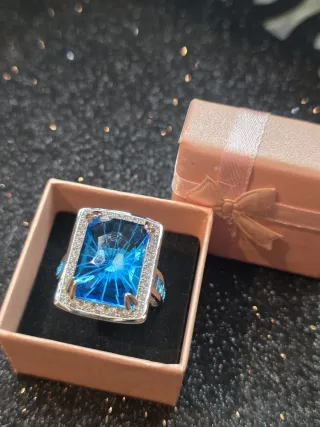 Anillo Cóctel Gran Topacio Azul