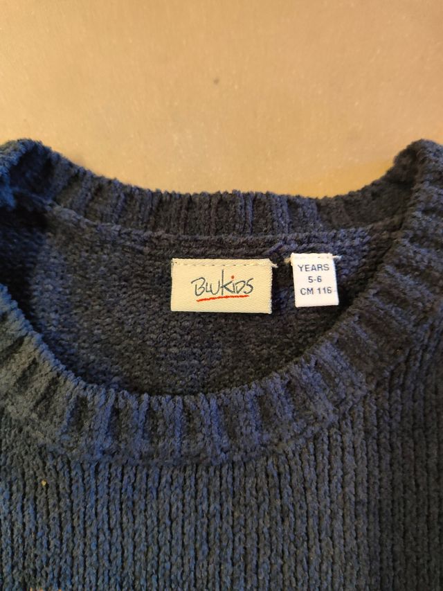 Maglione nuovo, taglia 116 cm