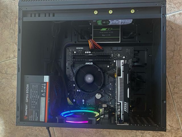 PC Gamer Ryzen 5 3600 GTX 1650 + Monitor AOC