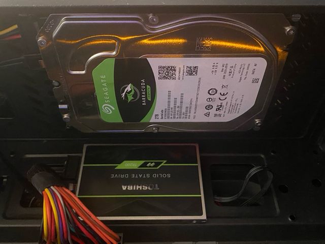 PC Gamer Ryzen 5 3600 GTX 1650 + Monitor AOC