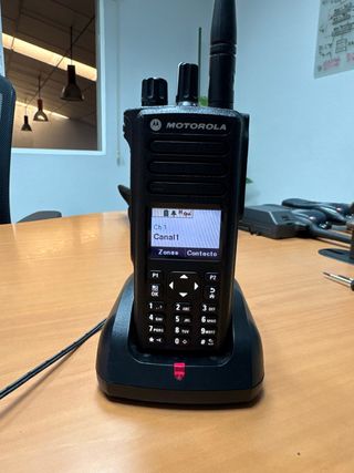Walkie Motorola DP4800 Negro