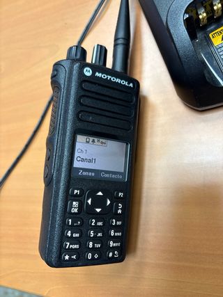 Walkie Motorola DP4800 Negro