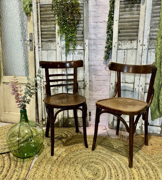 2 sedie antiche in legno