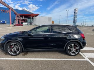Mercedes-Benz GLA 2016