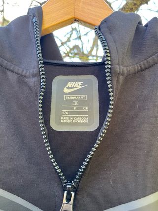 Chaqueta Nike Tech Fleece Negra