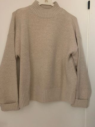 Jersey Bershka beige talla M