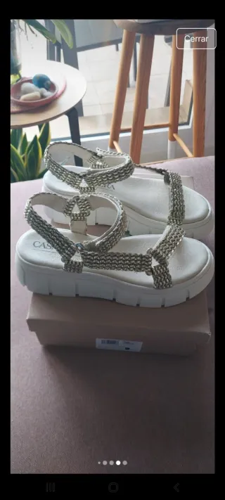 Sandalias Casa de Vera Talla 40 Doradas/Blancas