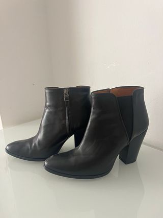 Botines Uterqüe Negros Tacón
