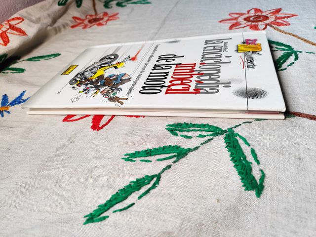 La Enciclopedia imbécil Moto. Norma.