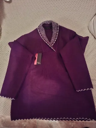 Suéter de lana morado nuevo