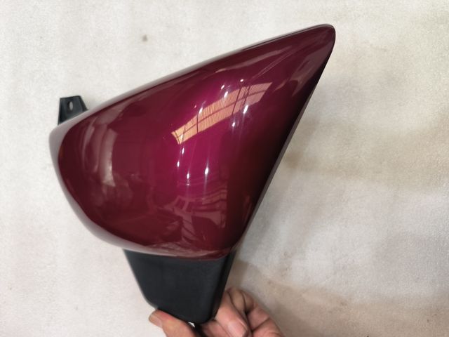 Tapa Lateral derecha Suzuki Marauder 250 99-00