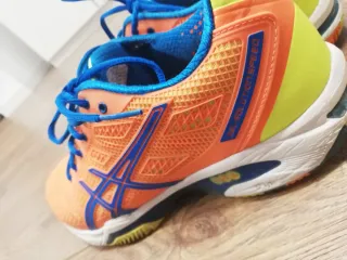 Zapatillas Asics Padel Naranja y Azul