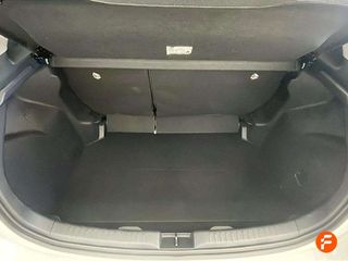 Toyota Yaris 1.5 120H Business Plus