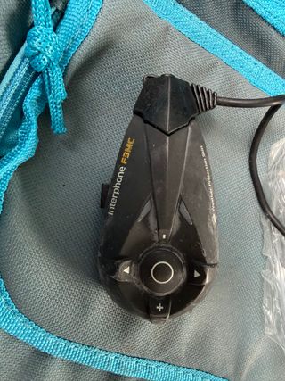 Casco Scorpion con 2 Intercomunicadores Sena