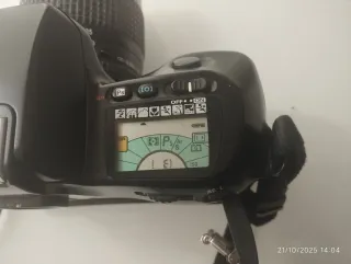 Cámara Analógica Nikon F70 Negra