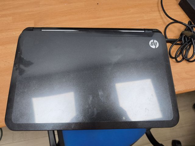 Portátil HP 15-b000es Negro