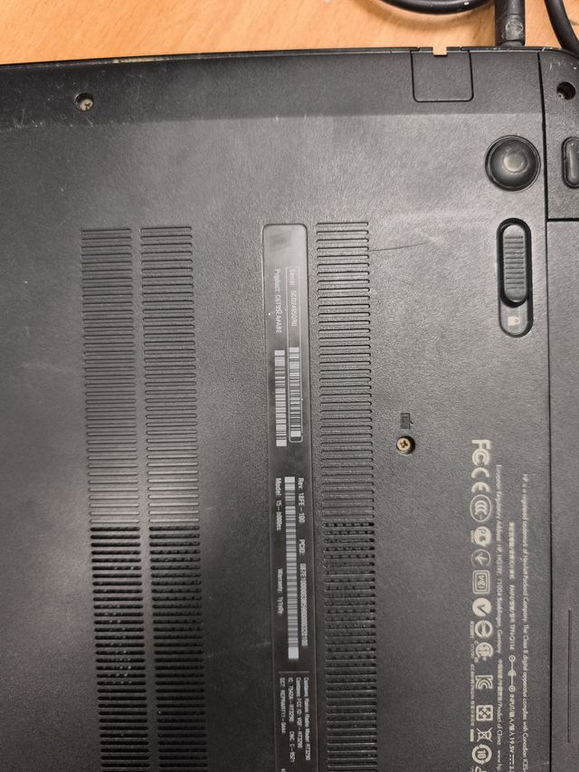 Portátil HP 15-b000es Negro