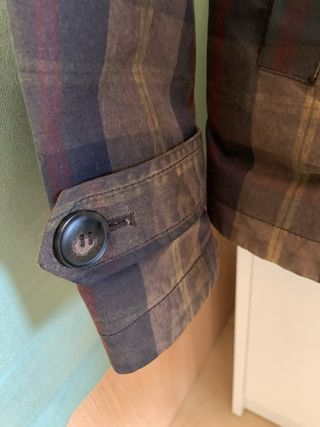 Parka Pull&Bear cuadros Talla M da talla entre S,M